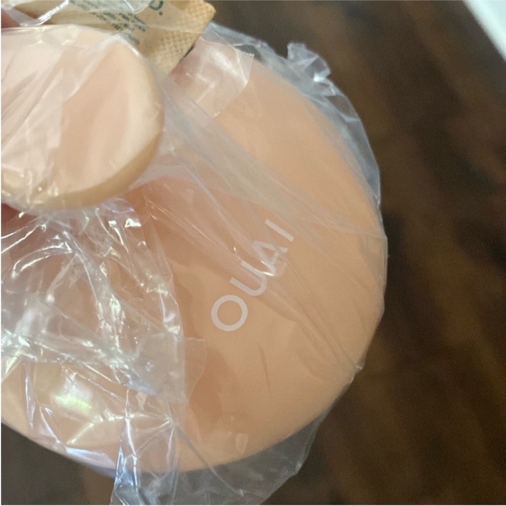 OUAI Scalp Scrubber Massager Brush - Picture 4 of 7